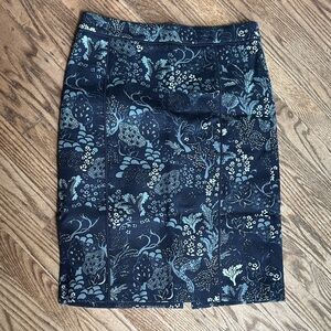 Ann Taylor Skirt Women Blue Floral Inner Lined Kick Pleat Straight 6 EUC